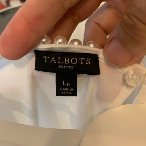 Talbots‎ cotton poly and spandex side zip pearl neck top. Worn once - Picture 2 of 6